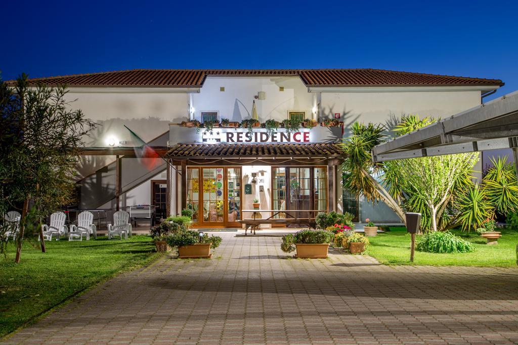 Tris Hotel Орбетелло Экстерьер фото