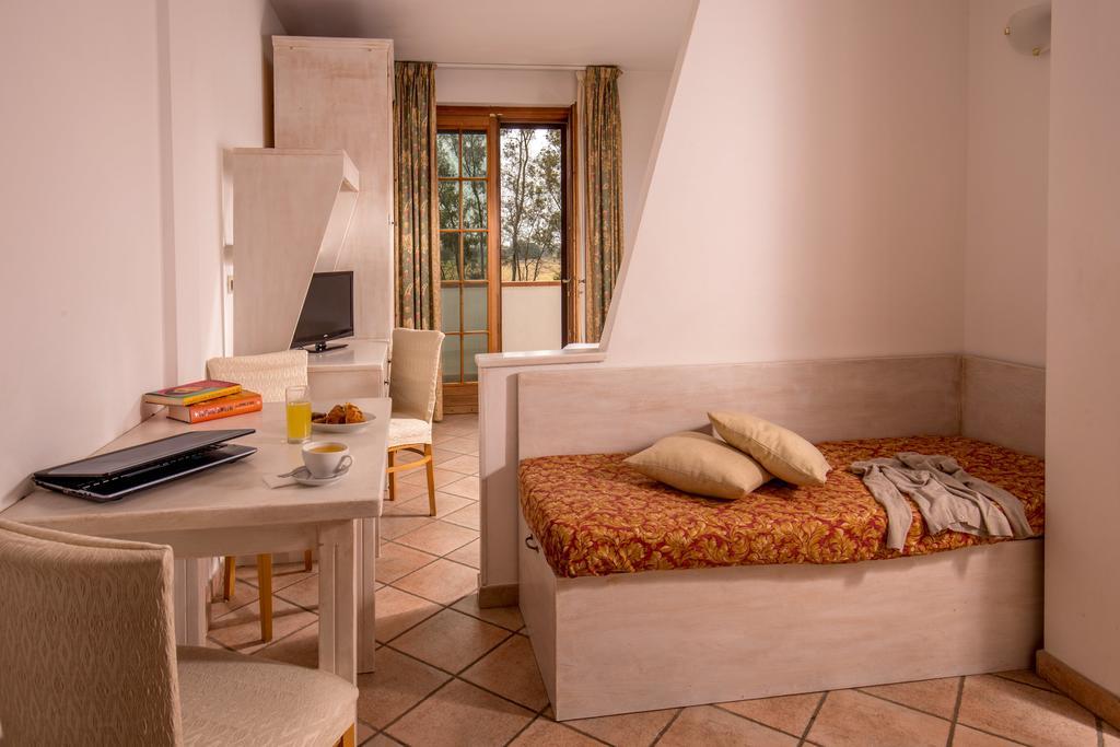 Tris Hotel Орбетелло Номер фото